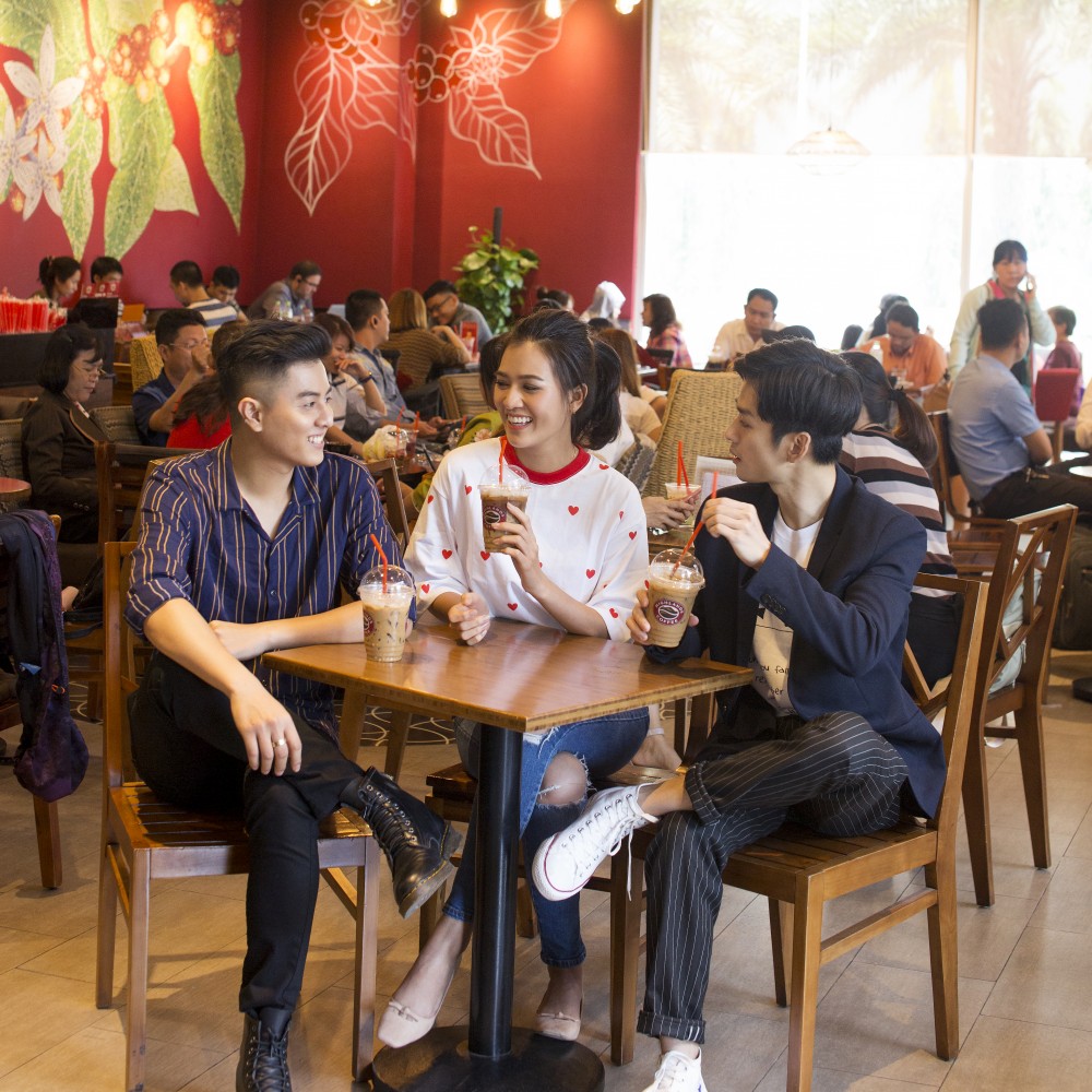 mo 300 quan ca phe highlands coffee khang dinh suc manh thuong hieu viet