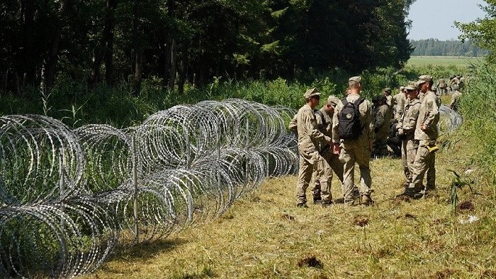 Người di cư tràn vào Lithuania: Vilnius sẽ 'cầu viện' EU xử lý Minks, Mỹ nói Belarus phải hành động ngay