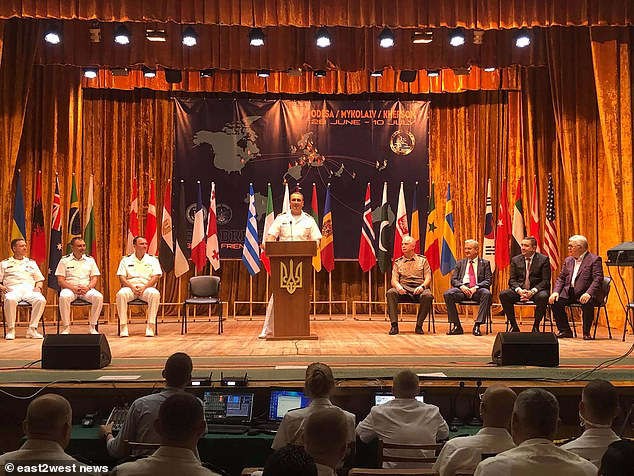 Tin thế giới 12/7: Nga kín như bưng lệnh của ông Putin sau cuộc gọi với Mỹ; Ukraine chọc tức Nga? EU khởi động cuộc đua với Trung Quốc