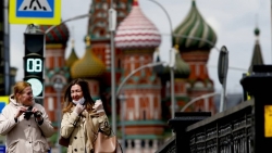 Chuyên gia Nga: Đạt miễn dịch cộng đồng 60%, Nga chưa thể 'nghỉ ngơi'; Virus gây dịch Covid-19 sẽ luôn đột biến