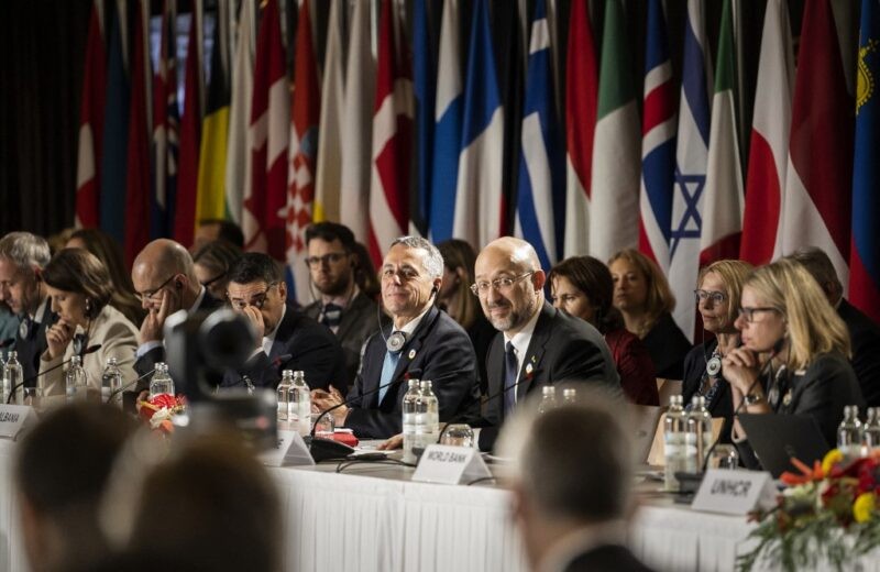 Hội nghị tái thiết Ukraine: Ra tuyên bố Lugano, hàng chục quốc gia ra lời cam kết. (Nguồn: AFP) Hội nghị tái thiết Ukraine: Ra tuyên bố Lugano, hàng chục quốc gia ra lời cam kết. (Nguồn: AFP)