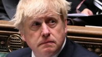 Hơn 50 quan chức rời bỏ chính phủ trong hai ngày, Thủ tướng Anh Johnson chuẩn bị ra tuyên bố quan trọng
