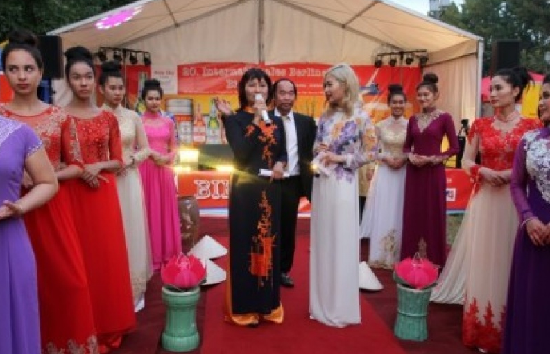 Khai mạc gian hàng Việt Nam tại Liên hoan bia quốc tế lần thứ 20