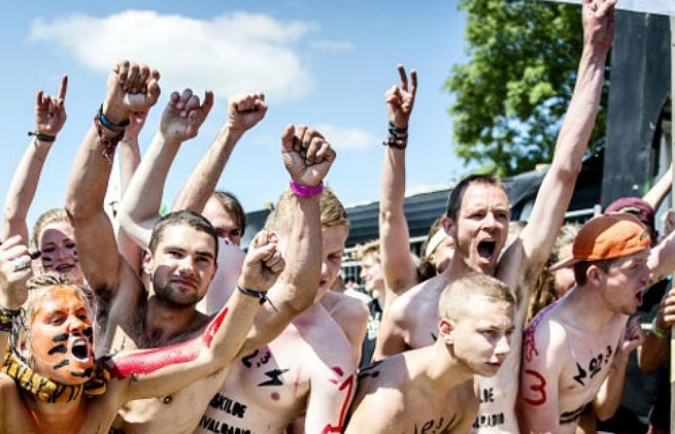 Bên kia rặng núi Pyrenees