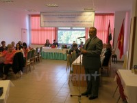 lan toa phong trao hoc tieng viet trong cong dong viet nam tai ao