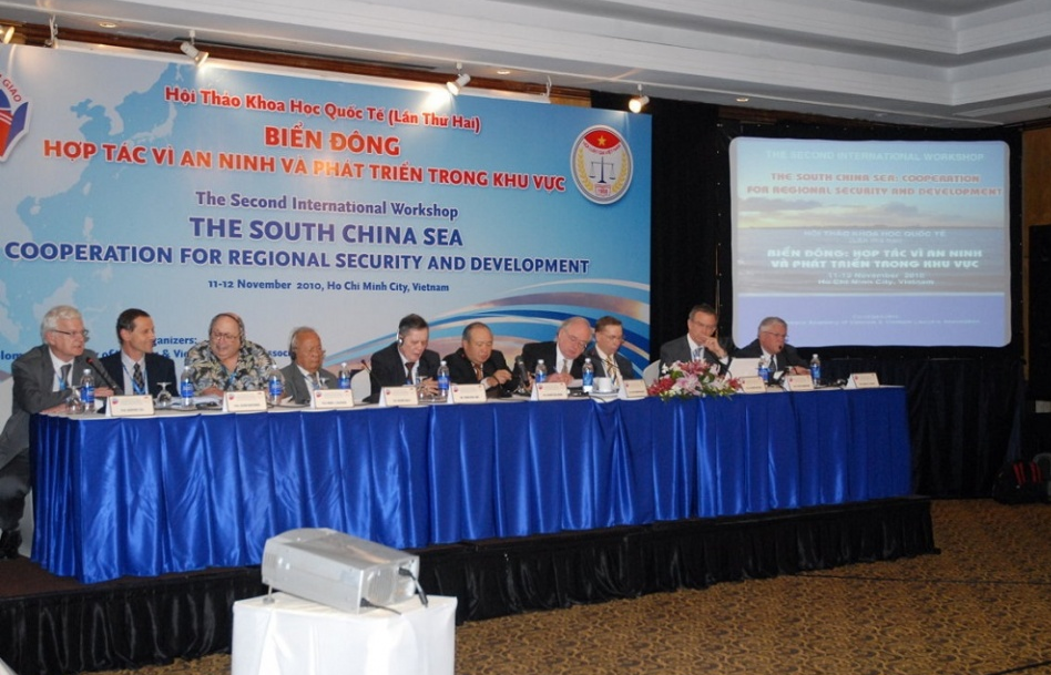 Ngoại giao học thuật để bảo vệ chủ quyền biển đảo