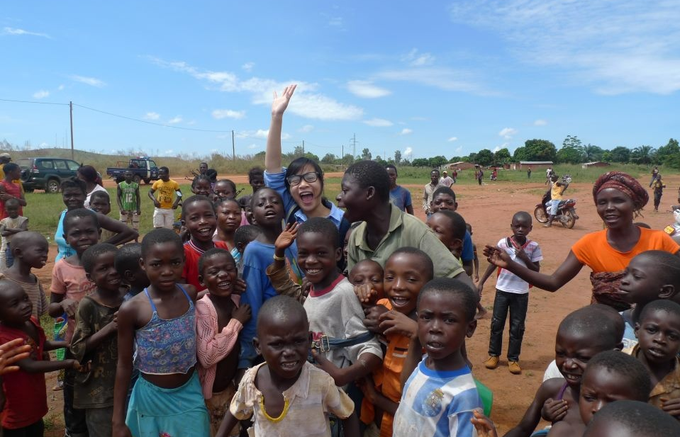 Trưởng thành ở Angola...