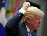 tong thong trump chi trich cuu ngoai truong kerry gap go gioi chuc iran