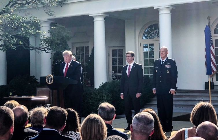 Tổng thống Trump khai trương Bộ Chỉ huy không gian SpaceCom