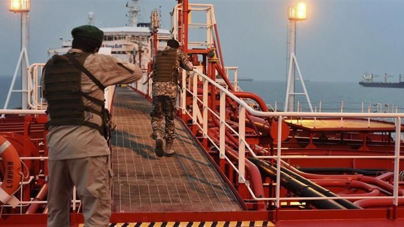 UAE nổ súng vào tàu Iran khiến 2 ngư dân tử vong, Tehran nổi giận uae-no-sung-vao-tau-iran-khien-2-ngu-dan-tu-vong-tehran-noi-gian