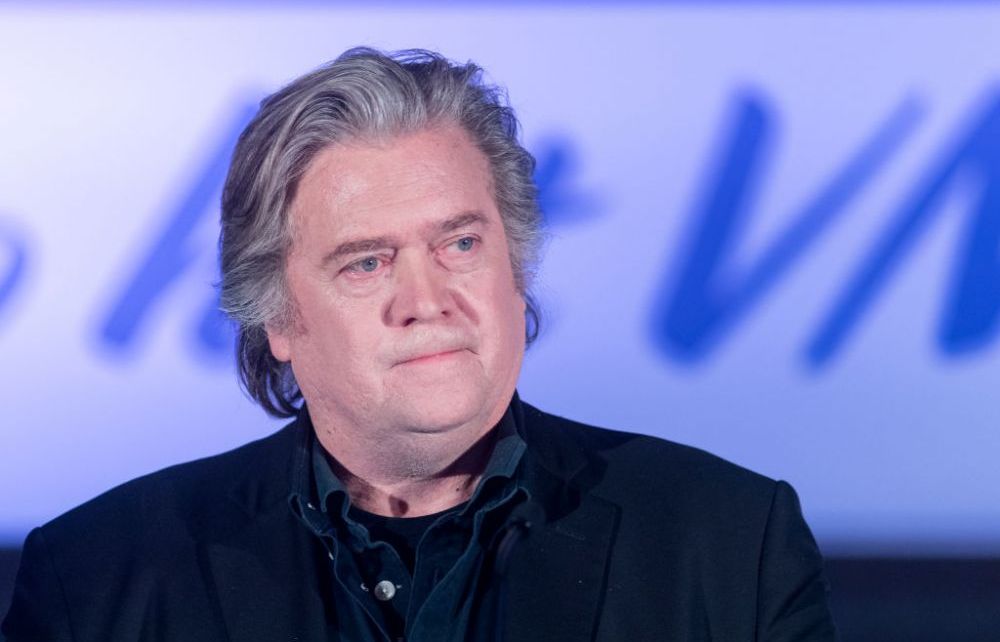 Lý do khiến cựu cố vấn hàng đầu của Tổng thống Mỹ Donald Trump bị bắt