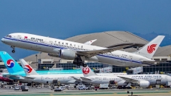 Hàng không Mỹ-Trung Quốc 'ăn miếng trả miếng' vì...Covid-19