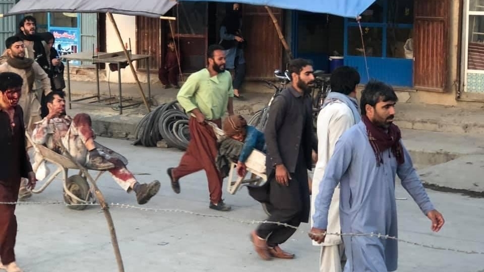 Sân bay Kabul bị khủng bố đẫm máu: Số tử vong lên 85 người, Taliban 'mất' nhiều nhất, nhiều nước đồng loạt ngừng sơ tán