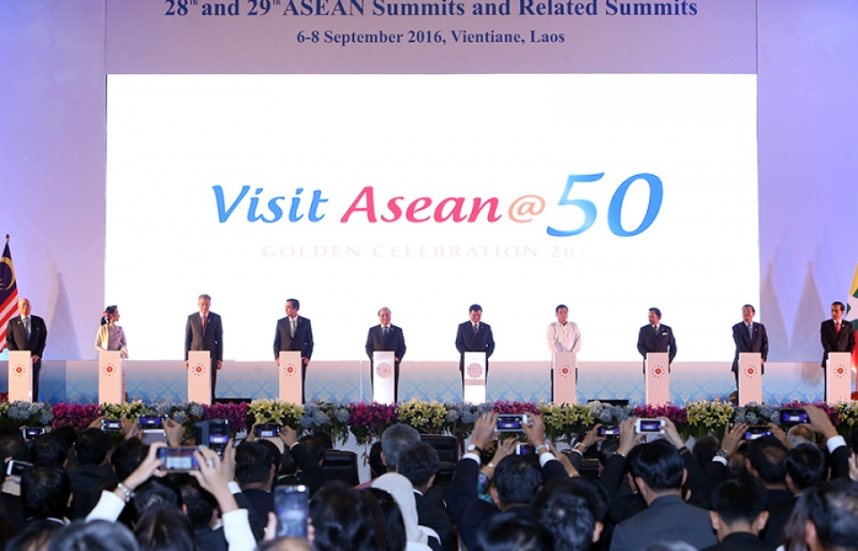 Thủ tướng mong muốn ASEAN nâng cao tính tự cường