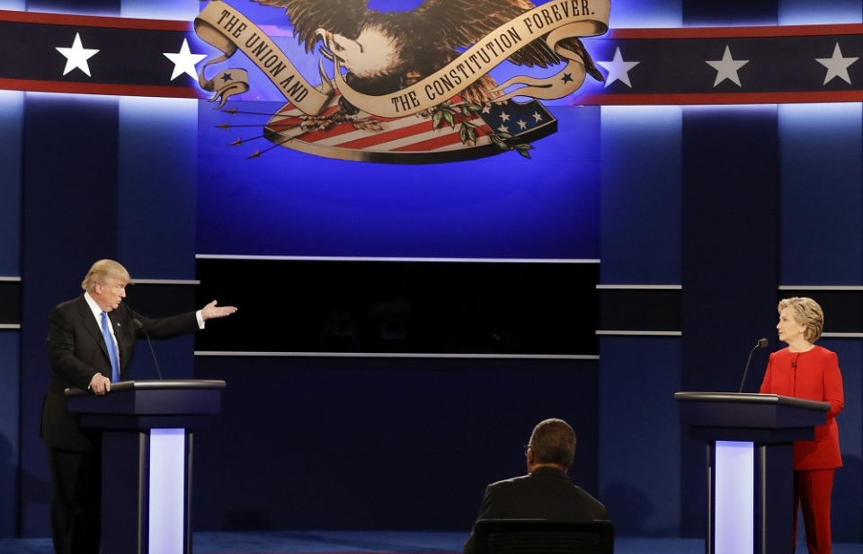 Trận mở màn đầy kịch tính