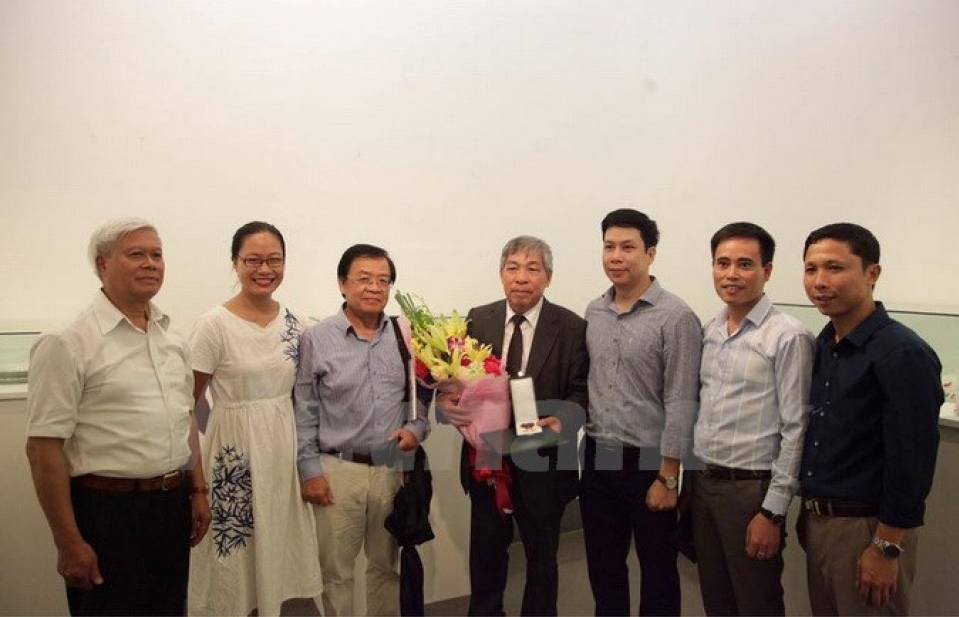 Dịch giả Việt Nam nhận Huân chương nhà nước Hungary