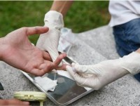 suong mu do tham mang lai 2 ty dong cho cuoc chien chong hivaids