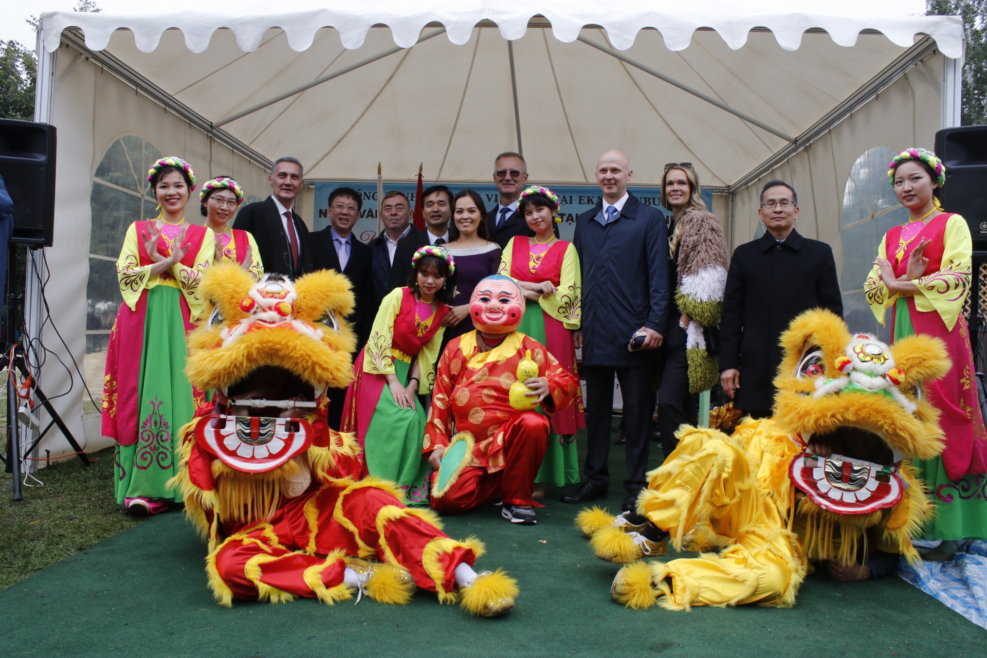 Nga: Đặc sắc Ngày Văn hóa, Ẩm thực Việt Nam tại Ekaterinburg khai mac ngay van hoa am thuc viet nam tai ekaterinburg