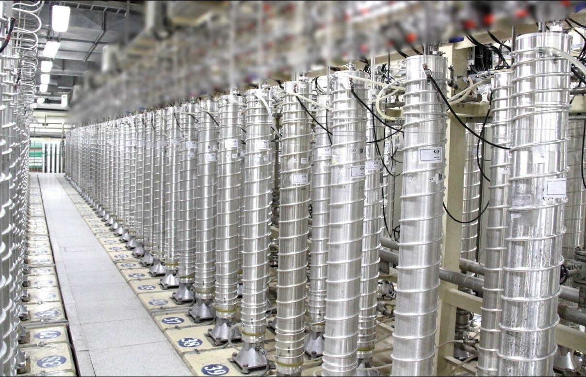 Sau tuyên bố tiến hành bước thứ 3, Iran bắt đầu lắp đặt các máy ly tâm tối tân