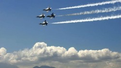 Thượng viện Mỹ dự kiến bỏ phiếu hạn chế quyền phát động chiến tranh với Venezuela, Caracas khẳng định sẽ 'chiến đấu' nếu bị xâm lược