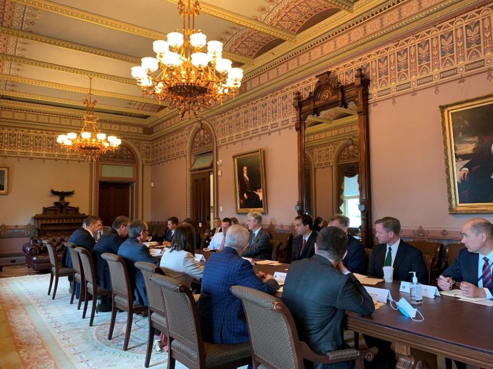 my-lam-trung-gian-serbia-kosovo-khoi-dong-dam-phan-tai-nha-trang