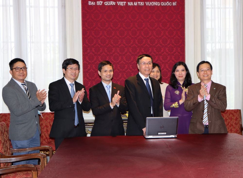 Đại sứ quán Việt Nam tại Bỉ kỷ niệm 75 năm Quốc khánh dai-su-quan-viet-nam-tai-bi-ky-niem-75-nam-quoc-khanh