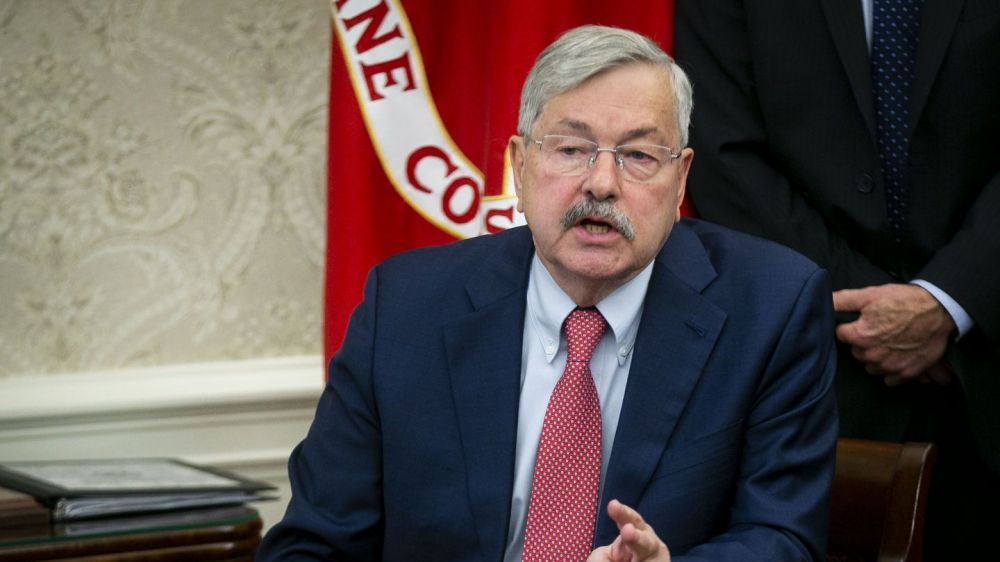 Ngoại trưởng Pompeo tuyên bố Đại sứ Mỹ tại Trung Quốc từ chức