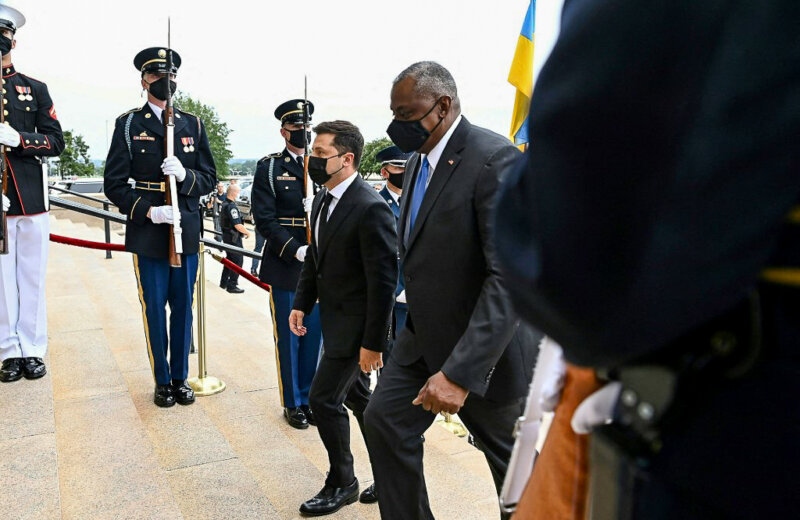 Tổng thống Ukraine thăm Mỹ: 'Khoe' chương mới trong hợp tác, Mỹ hứa ủng hộ Kiev chống 'sự xâm lược của Nga'