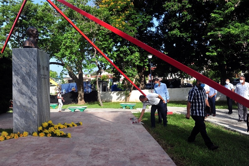 Lễ dâng hoa kỷ niệm Quốc khánh 2/9 tại Cuba