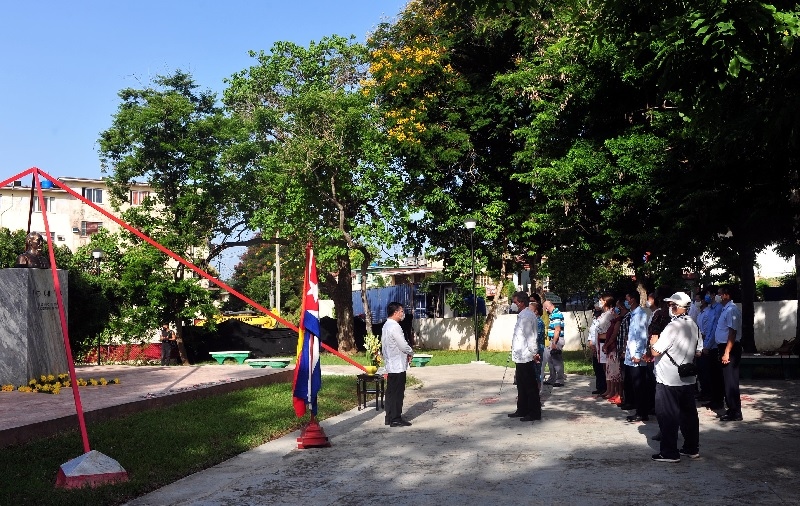 Lễ dâng hoa kỷ niệm Quốc khánh 2/9 tại Cuba