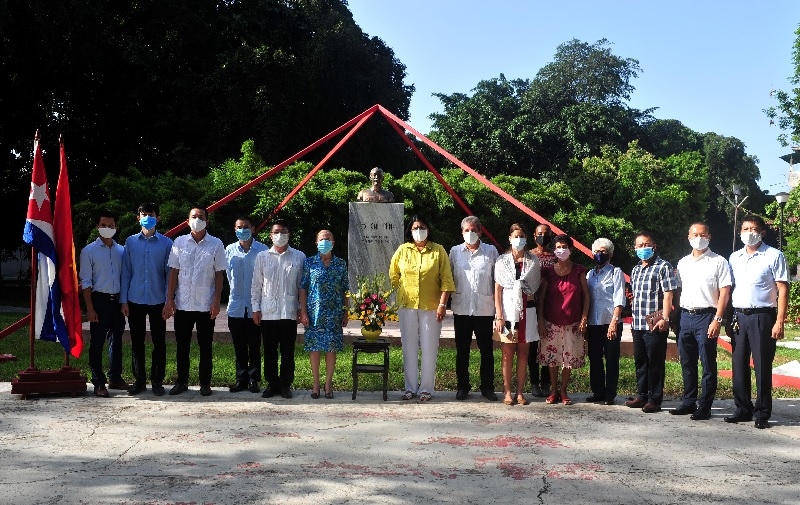 Lễ dâng hoa kỷ niệm Quốc khánh 2/9 tại Cuba