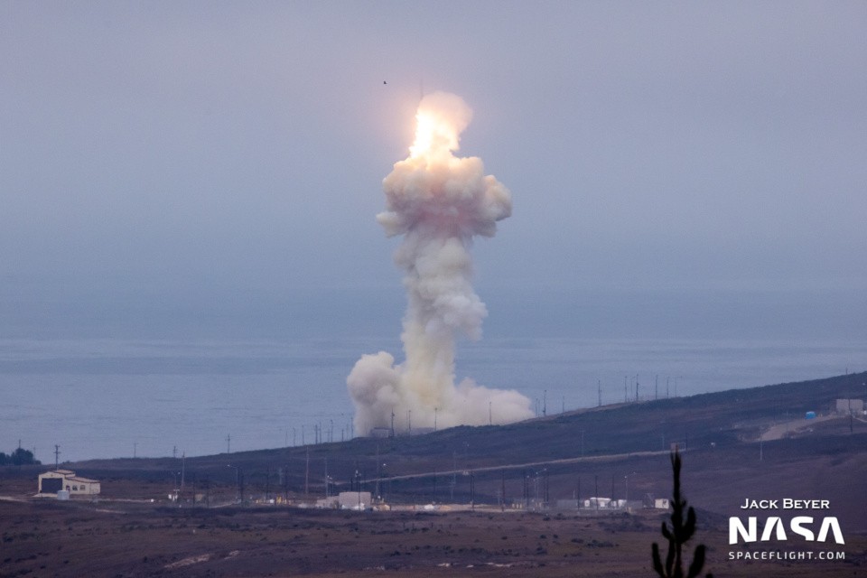 Mỹ thử thành công tên lửa đánh chặn, cảnh báo 'mối đe dọa' từ vụ phóng tên lửa Triều Tiên Mỹ thử thành công tên lửa đánh chặn, cảnh báo 'mối đe dọa' từ vụ phóng tên lửa Triều Tiên