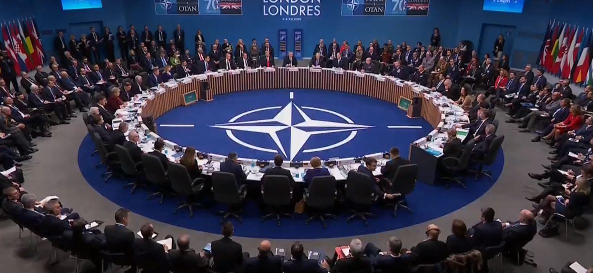 NATO nhất trí thay đổi, Pháp nhắc nhở Mỹ: Đồng minh không có nghĩa là trở thành con tin. (Nguồn: Getty Images) NATO nhất trí thay đổi, Pháp nhắc nhở Mỹ: Đồng minh không có nghĩa là trở thành con tin. (Nguồn: Getty Images)