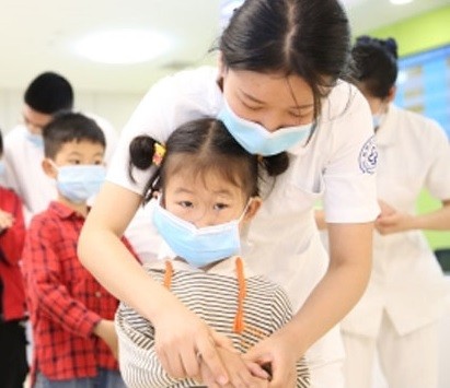 Trung Quốc công bố 2 đề cương thúc đẩy phát triển phụ nữ và trẻ em. (Nguồn: Manila Bulletin) Trung Quốc công bố 2 đề cương thúc đẩy phát triển phụ nữ và trẻ em. (Nguồn: Manila Bulletin)