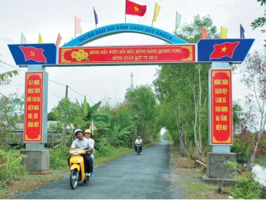 Cái cổng chào và khoản nợ 15.000 tỷ đồng nông thôn mới