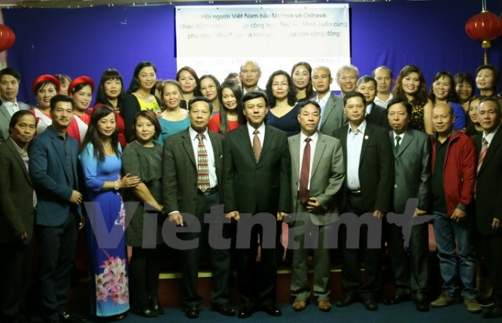 Đại sứ Hồ Minh Tuấn làm việc tại Bắc Morava