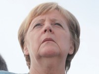 Thủ tướng Merkel công bố thời điểm từ chức