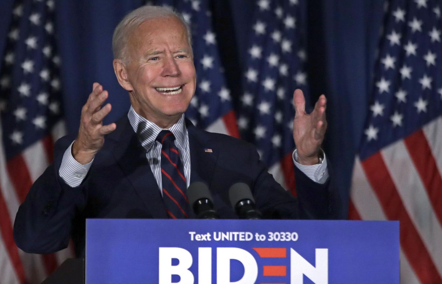 Cáo buộc Tổng thống Trump 'phạm tội phản quốc', ông Biden lần đầu tiên ủng hộ luận tội