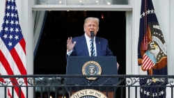 Covid-19: Tổng thống Trump tuyên bố miễn dịch