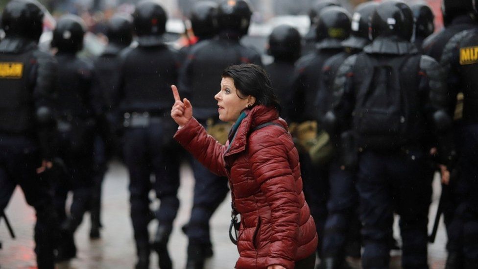 Tình hình Belarus: Minsk đã bắt giữ khoảng 2.000 người biểu tình, Đức 'tìm đường' trừng phạt Tổng thống Lukashenko Tình hình Belarus: Minsk đã bắt giữ khoảng 2.000 người biểu tình, Đức 'tìm đường' trừng phạt Tổng thống Lukashenko