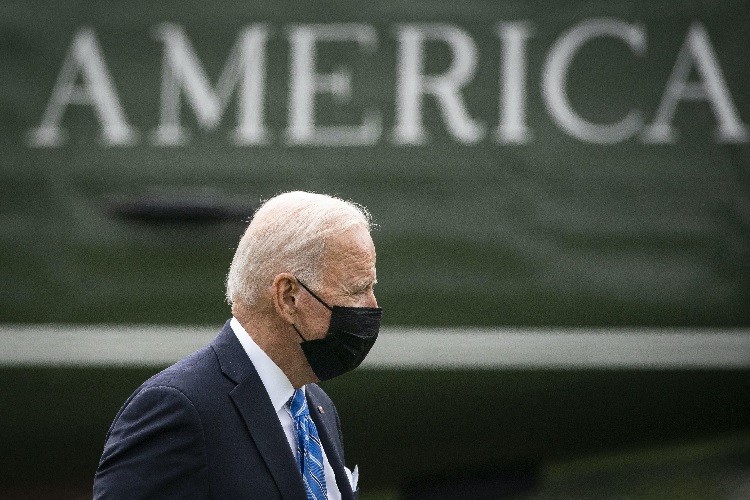 Chính phủ Mỹ thoát cảnh đóng cửa ngay trước nửa đêm. (Nguồn: New York Times)