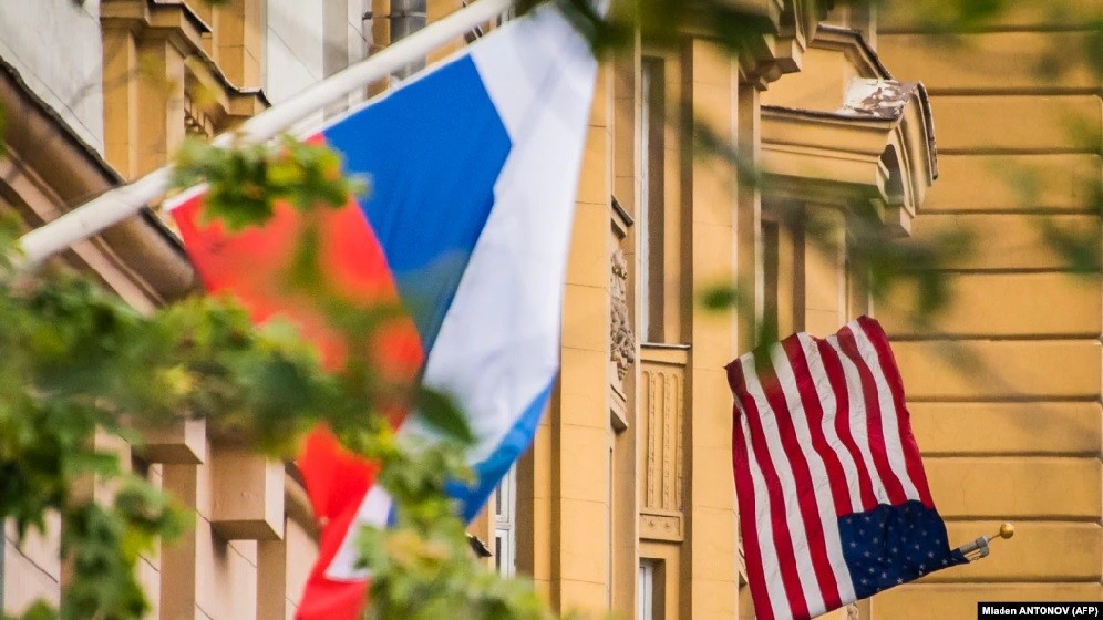 Tin thế giới 6/10: Nga-Mỹ lại 'đỏ mắt' nhìn nhau; Pháp chọc giận Trung Quốc; ông Putin bóc mẽ nguyên nhân khủng hoảng năng lượng châu Âu