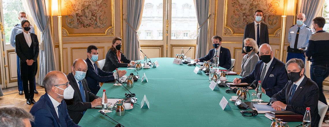 Hậu sóng gió AUKUS: Pháp ra 3 điểm lớn cho Mỹ, Tổng thống Macron hy vọng hàn gắn với Washington