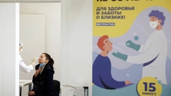 Covid-19 ở Nga: Kỷ lục buồn, xét nghiệm nhanh cho kết quả âm tính giả, điều mới cần biết