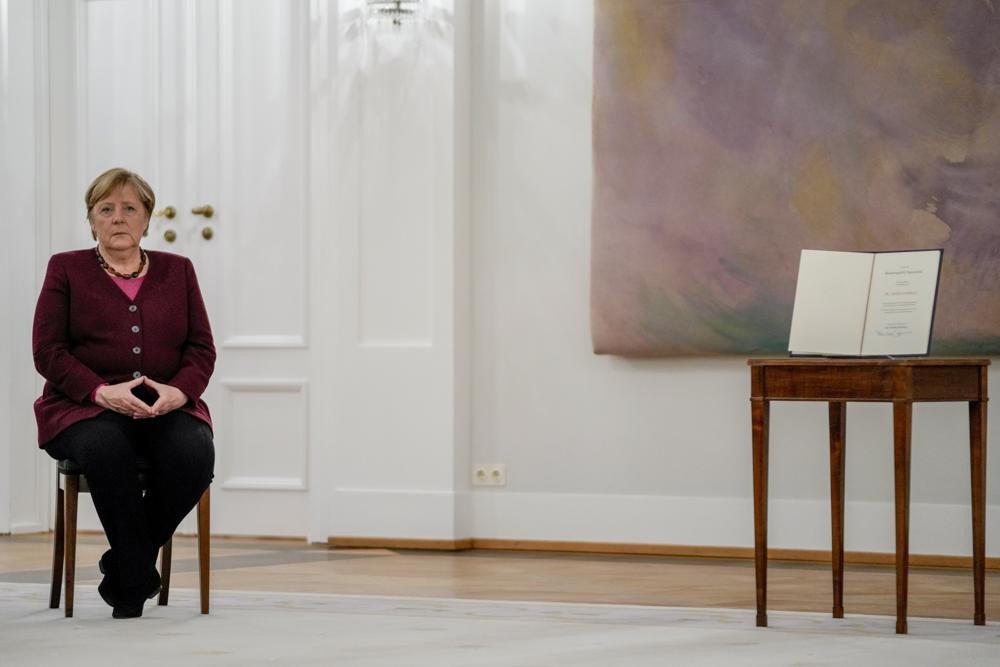 Thủ tướng Merkel chính thức kết thúc nhiệm kỳ, Đức sẽ vận hành thế nào khi chưa có chính phủ mới? (Nguồn: AP) Thủ tướng Merkel chính thức kết thúc nhiệm kỳ, Đức sẽ vận hành thế nào khi chưa có chính phủ mới? (Nguồn: AP)