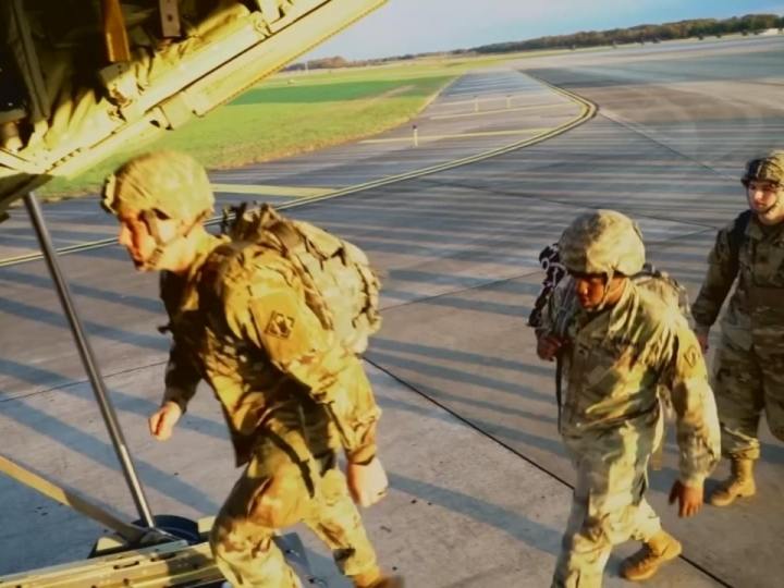 Lầu Năm Góc có thể triển khai 7.000 binh sĩ tới biên giới Mexico