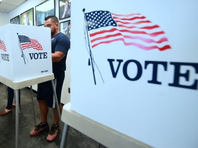 Bầu cử giữa kỳ Mỹ: Anh trai Phó Tổng thống Pence được bầu vào Hạ viện