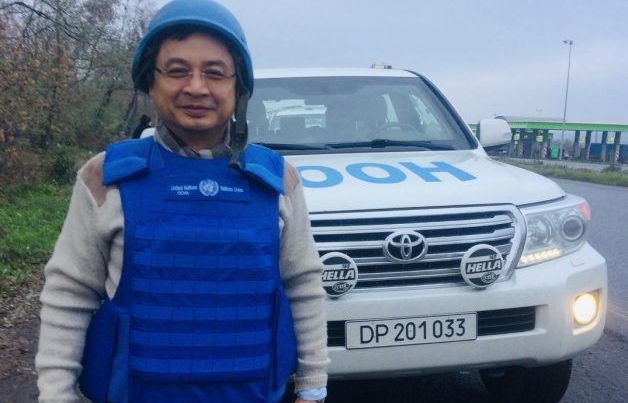 Đại sứ Việt Nam tại Ukraine thăm khu vực chiến sự ở miền Đông