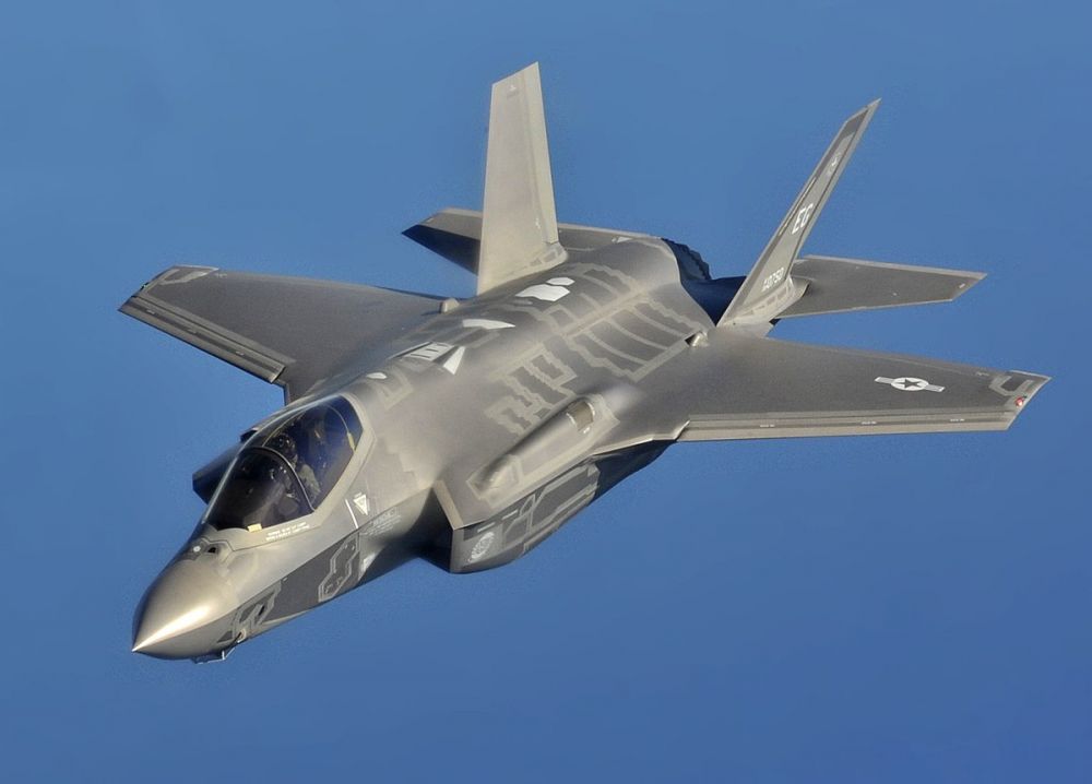 Bình luận ý tưởng bán F-35 cho UAE, 'phe' ông Biden nói Mỹ đang đền bù vì thỏa thuận hòa bình với Israel Bình luận ý tưởng bán F-35 cho UAE, 'phe' ông Biden nói Mỹ đang đền bù vì thỏa thuận hòa bình với Israel