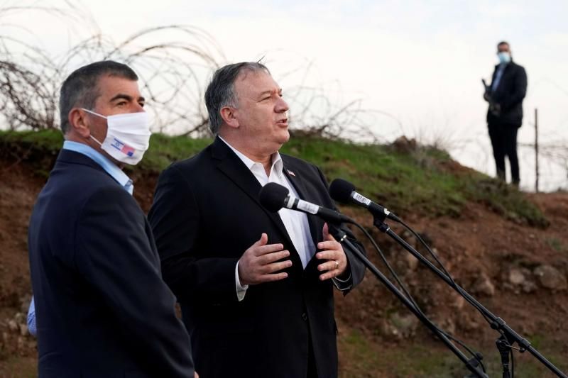 Ông Pompeo trở thành Ngoại trưởng Mỹ đầu tiên đặt chân tới Cao nguyên Golan Ông Pompeo trở thành Ngoại trưởng Mỹ đầu tiên đặt chân tới Cao nguyên Golan